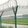 飞机场护栏网隔离栅 铁刺丝钢网墙 刀片刺丝隔离网围栏