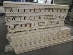 钢丝网立柱模具-封闭栅栏模具图1