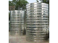 山西吕梁不锈钢圆柱形保温水箱图1