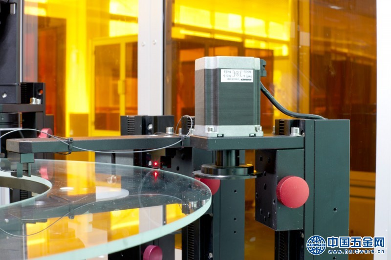 p6Vhb25kRjW1QR_H0YYwIw