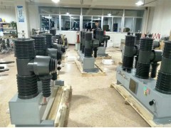 广西户外柱上真空断路器ZW32-40.5批发厂家图1