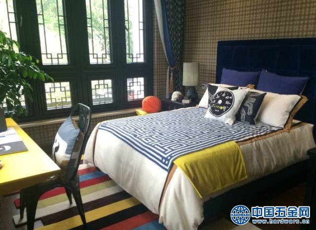 铝合金仿古式门窗