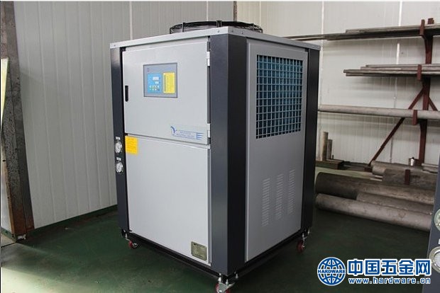 防止砂磨机设备过热高温的砂磨机冰水机组