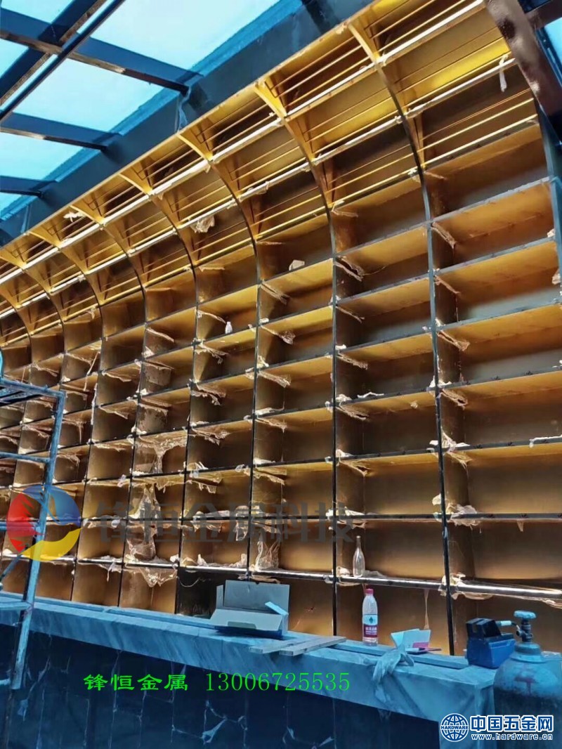 917289733856780637_副本