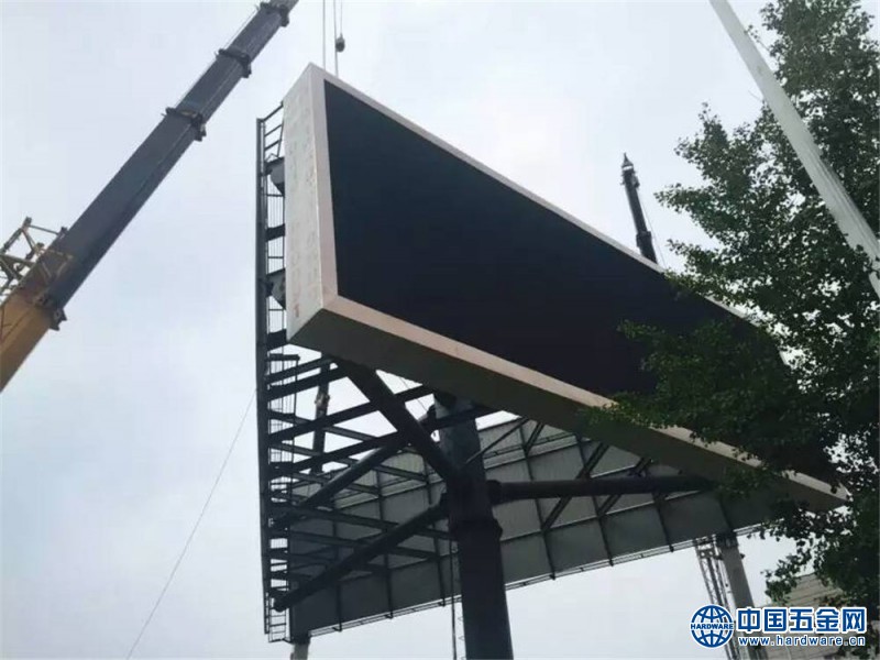 LED大屏高炮广告牌