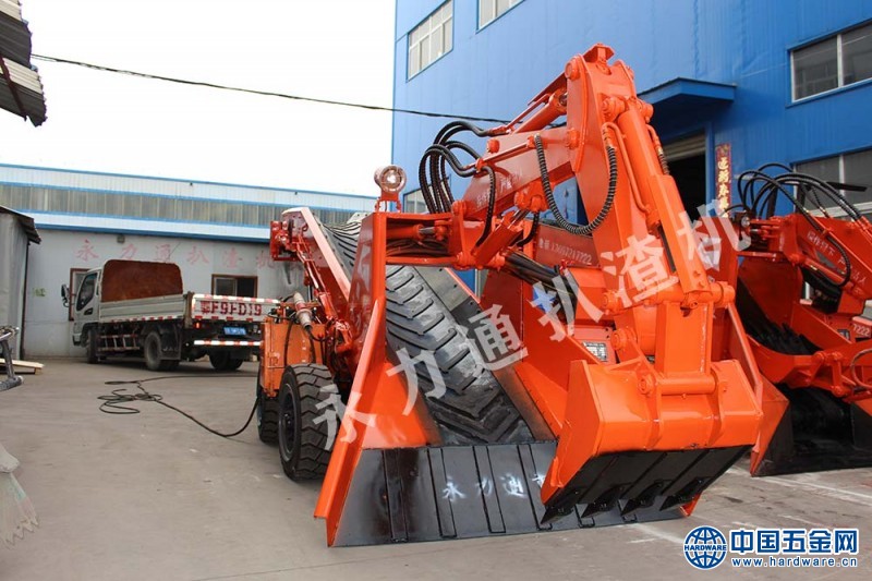 轮式皮带输送型扒渣机