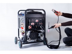 250A发电带电焊机 手推款图1