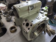 上海维修力士乐A4VG175液压泵图1