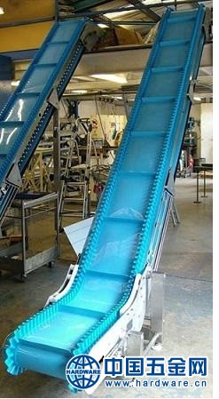 大倾角皮带输送机