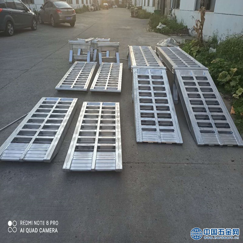 a8de4262d2dba172fd5c2f84a685a9b_副本