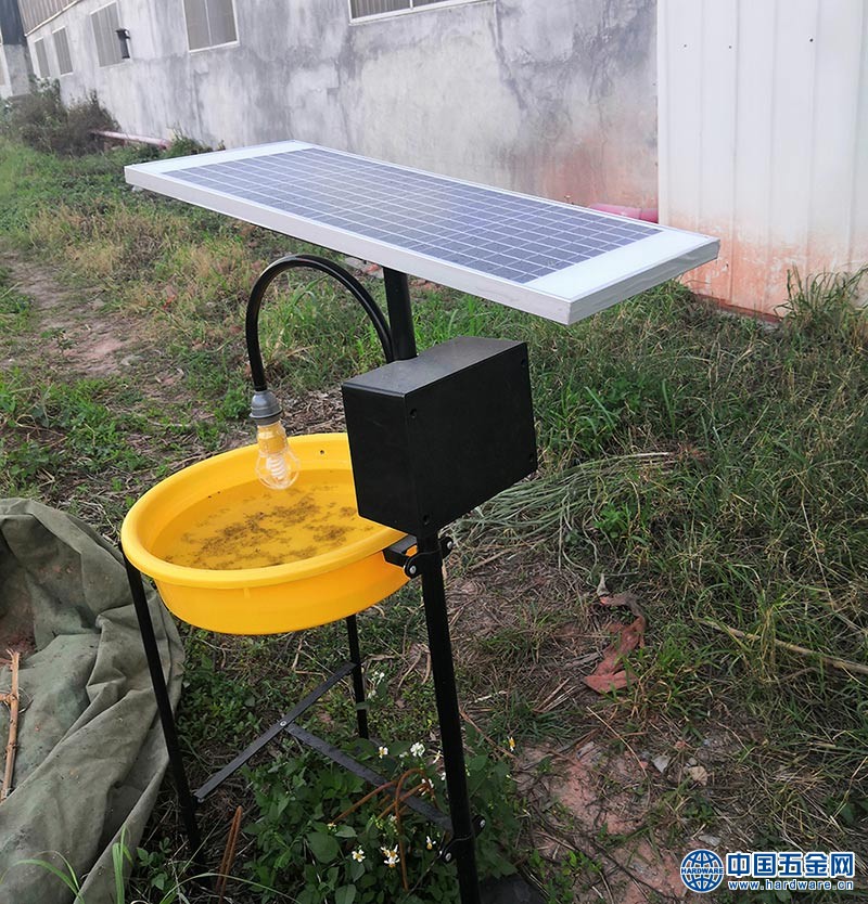 太阳能杀虫灯详情2