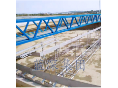 蓝深吸刮泥机图1