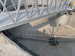 蓝深吸刮泥机图2