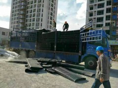 凸高大于2公分的塑料排水板杯口朝上=搭接施工图4