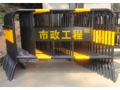 供应深圳铁马护栏 龙华观澜塑料护栏价格及生产厂家图1