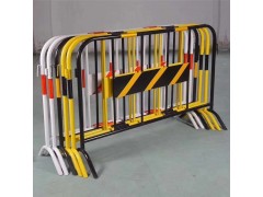 福永街道铁马护栏 深圳宝安基坑围栏 临边护栏现货图5