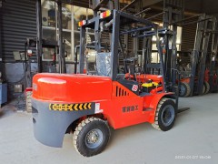 厂房两驱叉车A湖南厂房电动叉车A3吨标准叉车厂图2