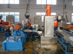 辐照交联造粒机,电缆料造粒机价格图2