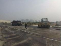 宝安沥青路面施工厂家 专业施工找中恒图2