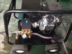 陕西小区物业管道疏通机小型高压清洗机下水道除污除垢高压疏通机图3