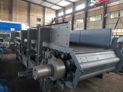 板式给料机在煤矸石制砖工艺系统的应用图2