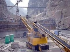 混凝土布料机槽型托辊装置介绍图3