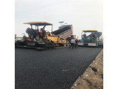 深圳沥青修补 路面养护工程车 沥青施工包工包料图2