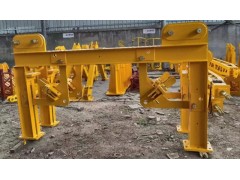 京龙原厂附墙 施工电梯附墙/标准节//恒义升降机配件图1